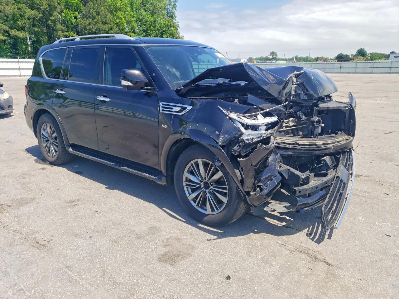 2019 INFINITI QX80 LUXE photo 10