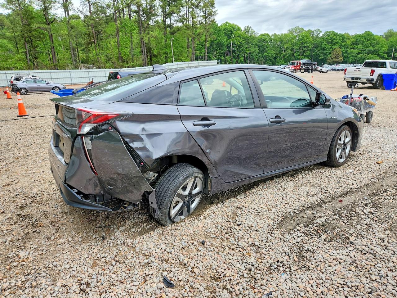 2017 TOYOTA PRIUS FOUR TOURING photo 7