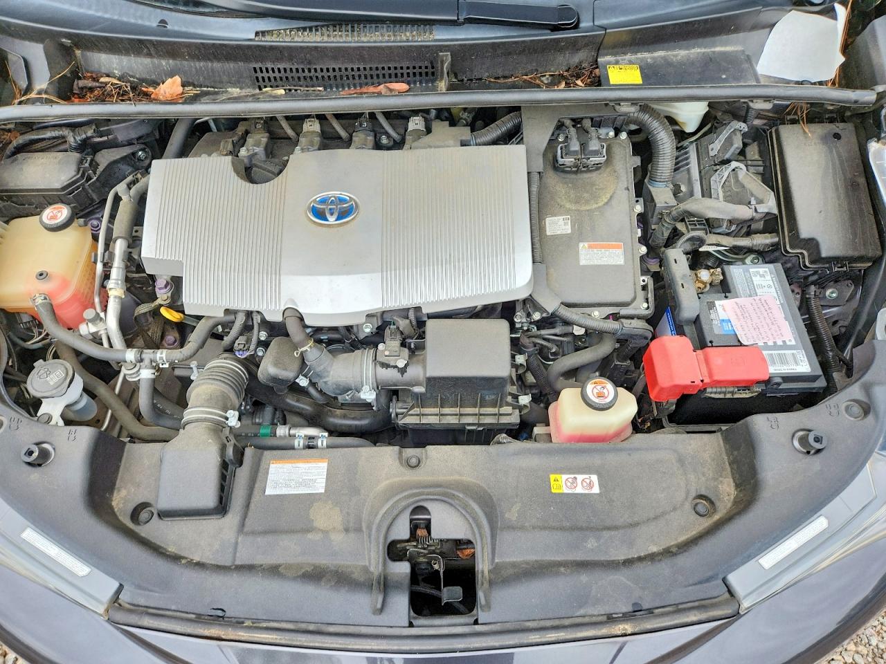 2017 TOYOTA PRIUS FOUR TOURING photo 31