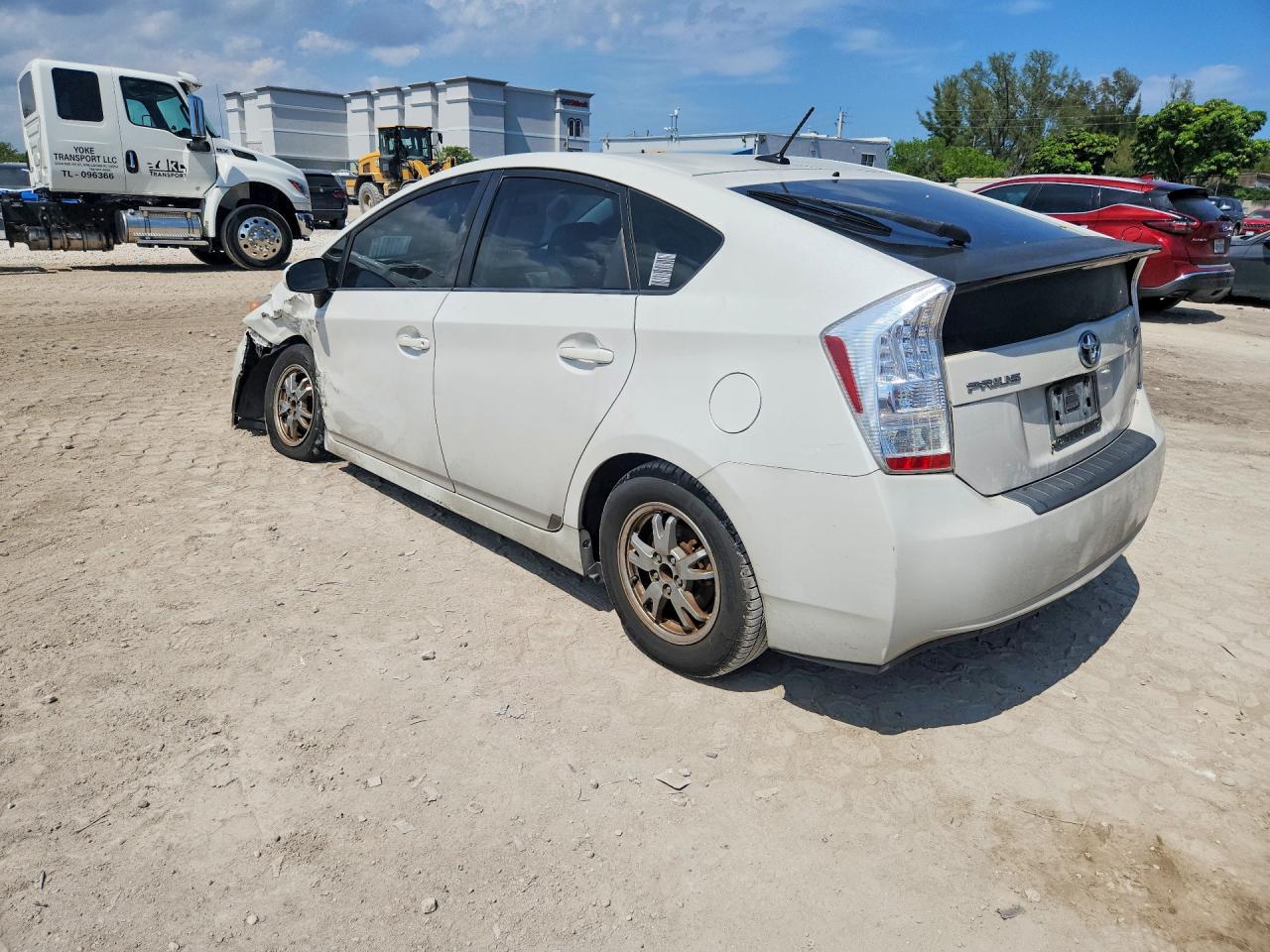 2010 TOYOTA PRIUS photo 3
