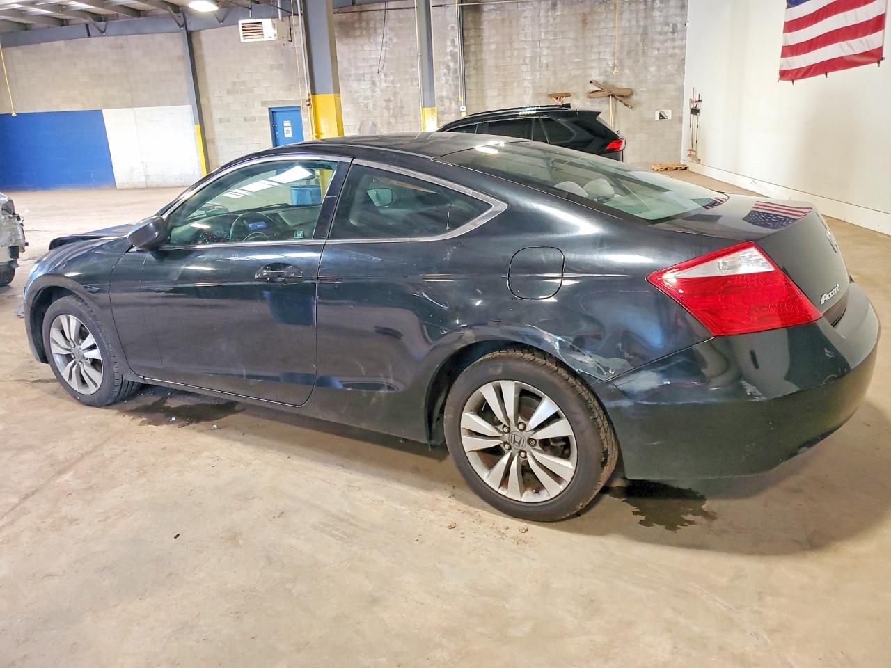 2009 HONDA ACCORD LX photo 4