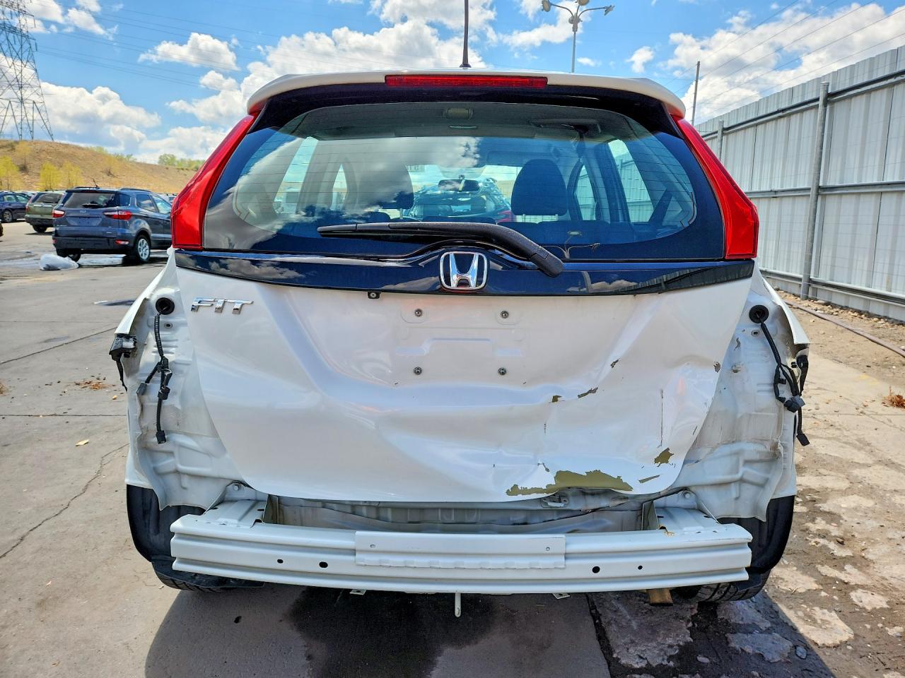 2015 HONDA FIT LX photo 16