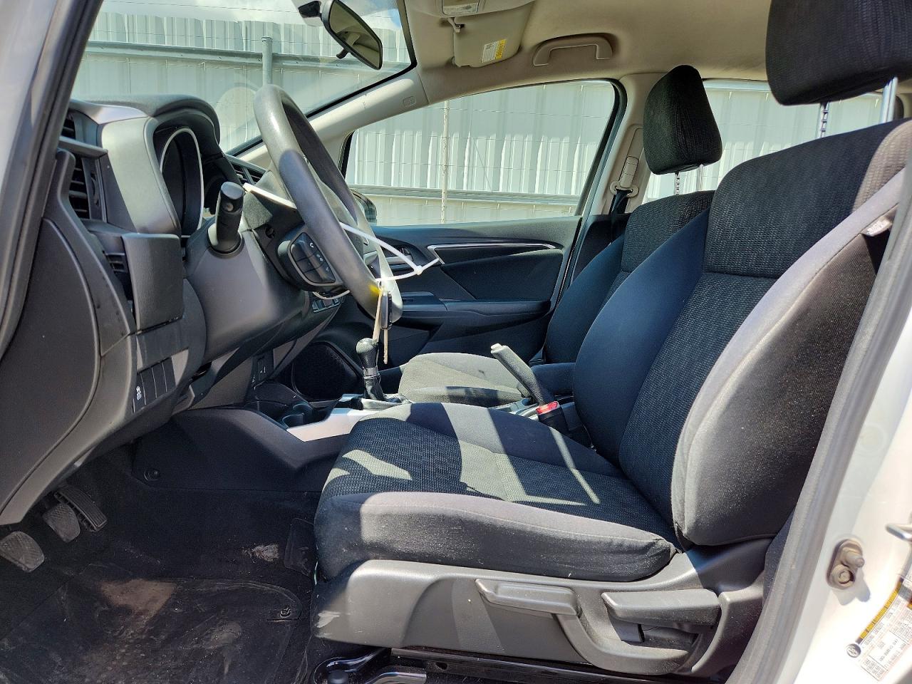 2015 HONDA FIT LX photo 19