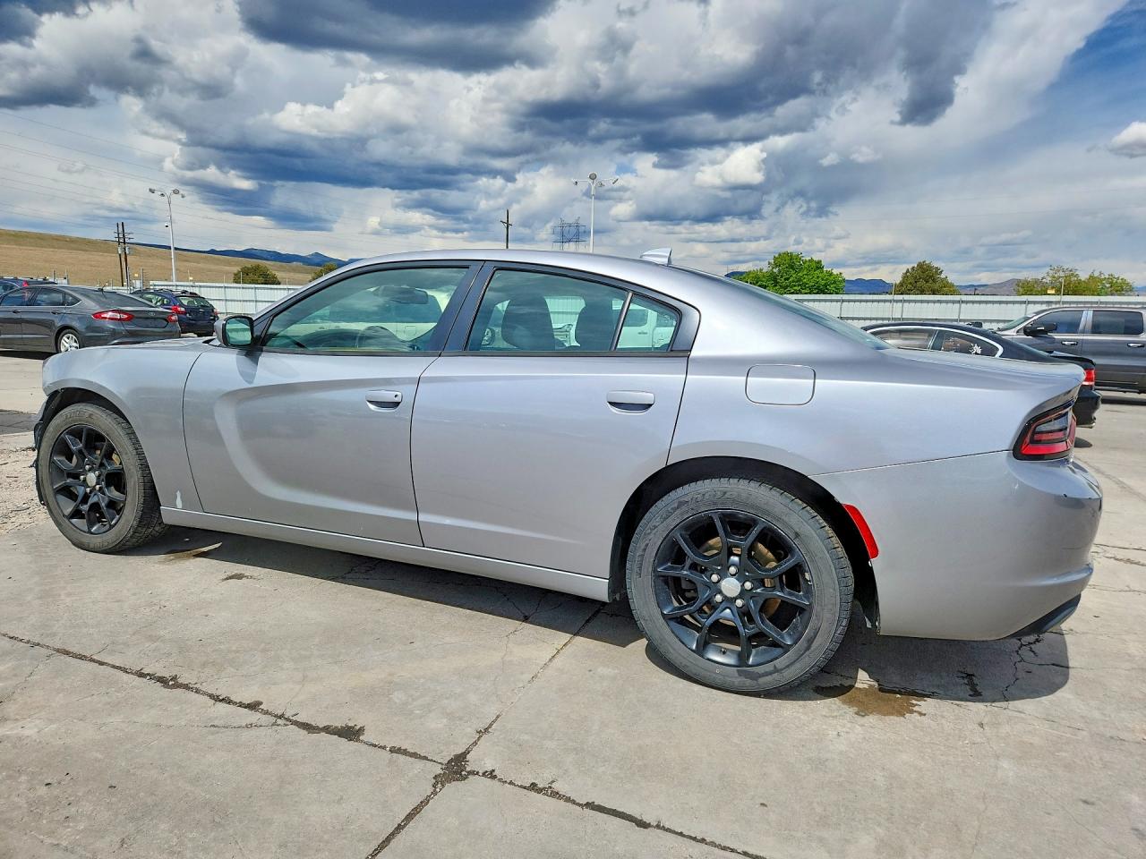 2016 DODGE CHARGER SXT photo 4
