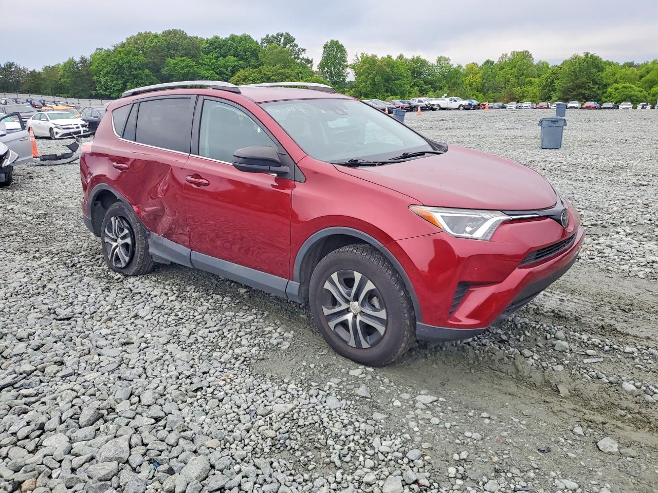 2018 TOYOTA RAV4 LE photo 10