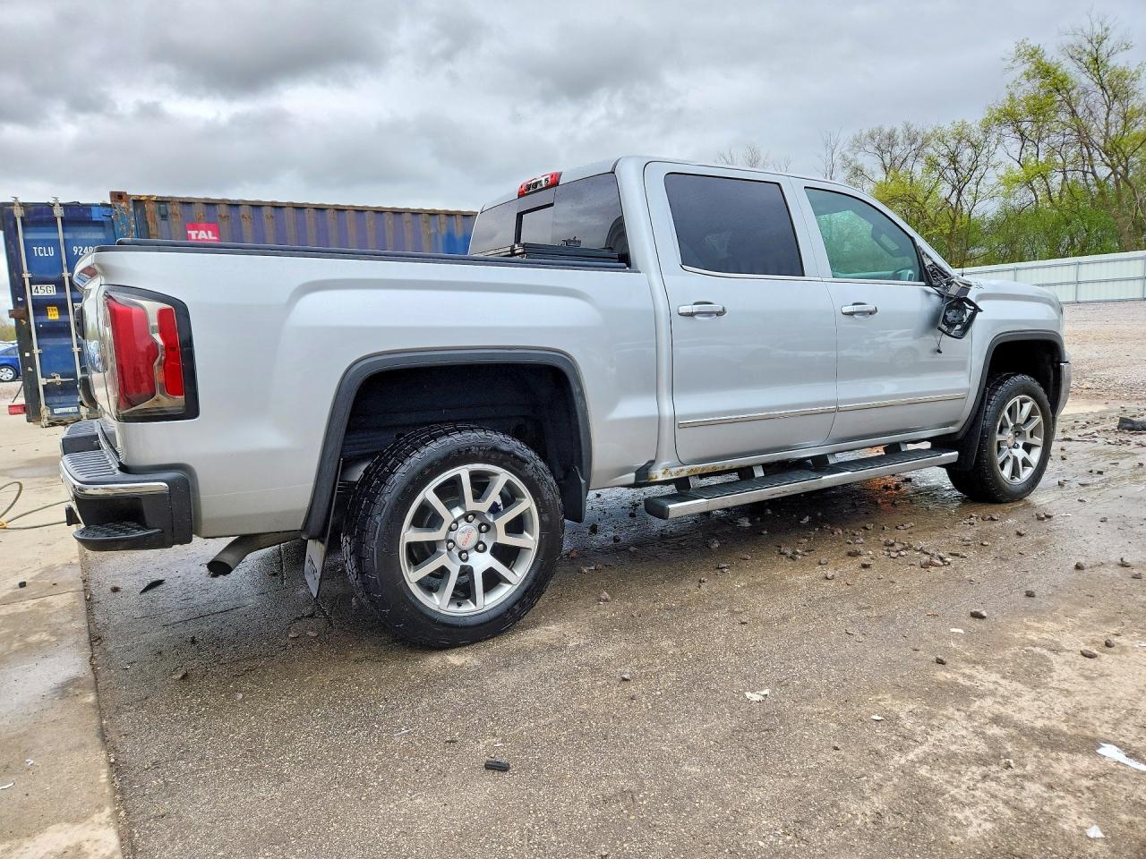 2017 GMC SIERRA K1500 SLT photo 7