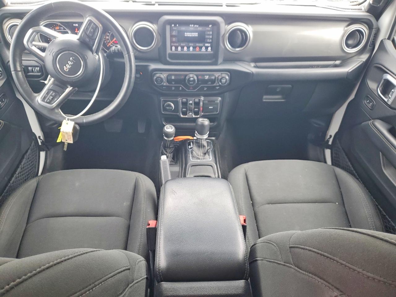 2019 JEEP WRANGLER UNLIMITED SAHARA photo 15