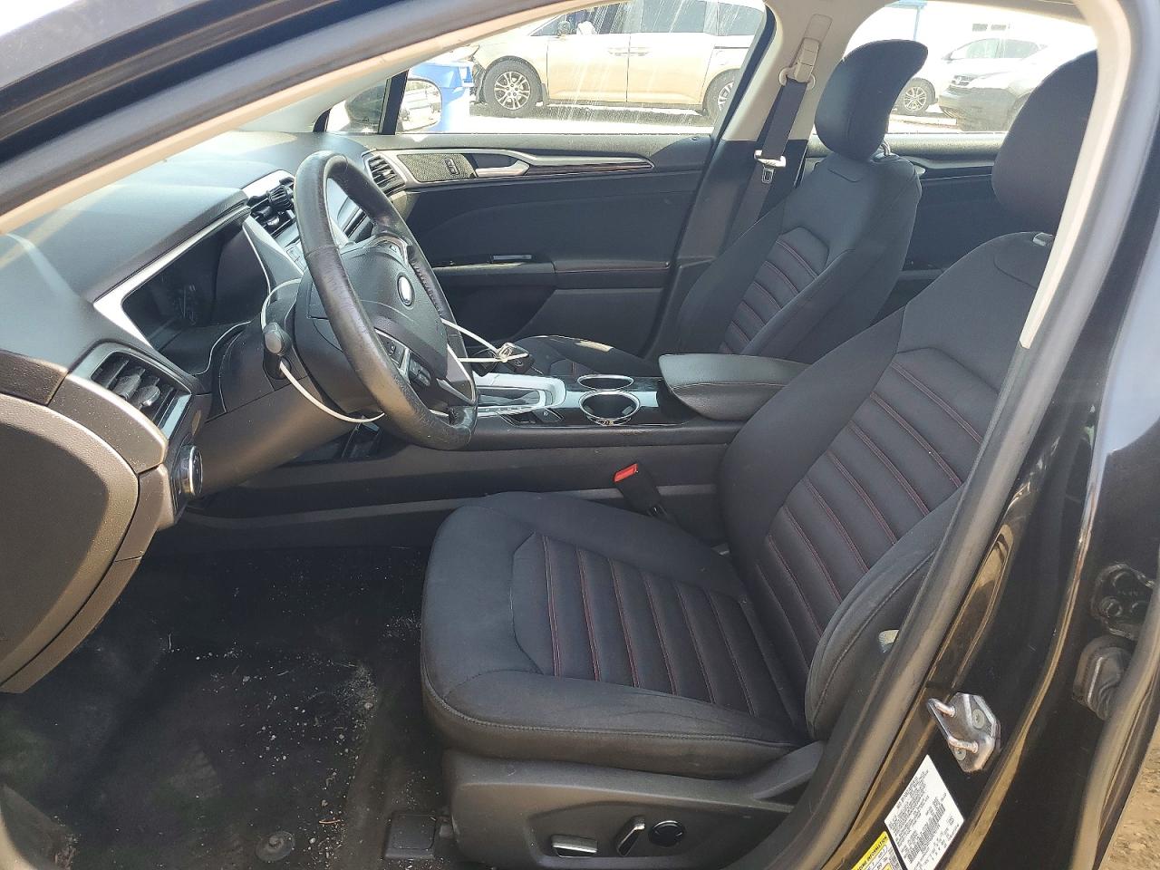 2013 FORD FUSION SE photo 13