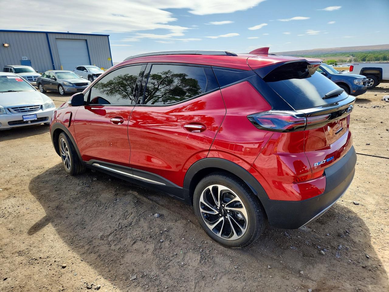 2023 CHEVROLET BOLT EUV PREMIER photo 2