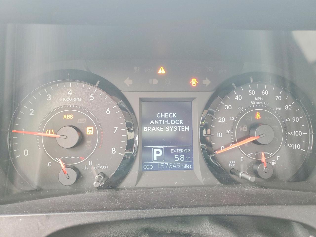 2017 TOYOTA SIENNA LE photo 17