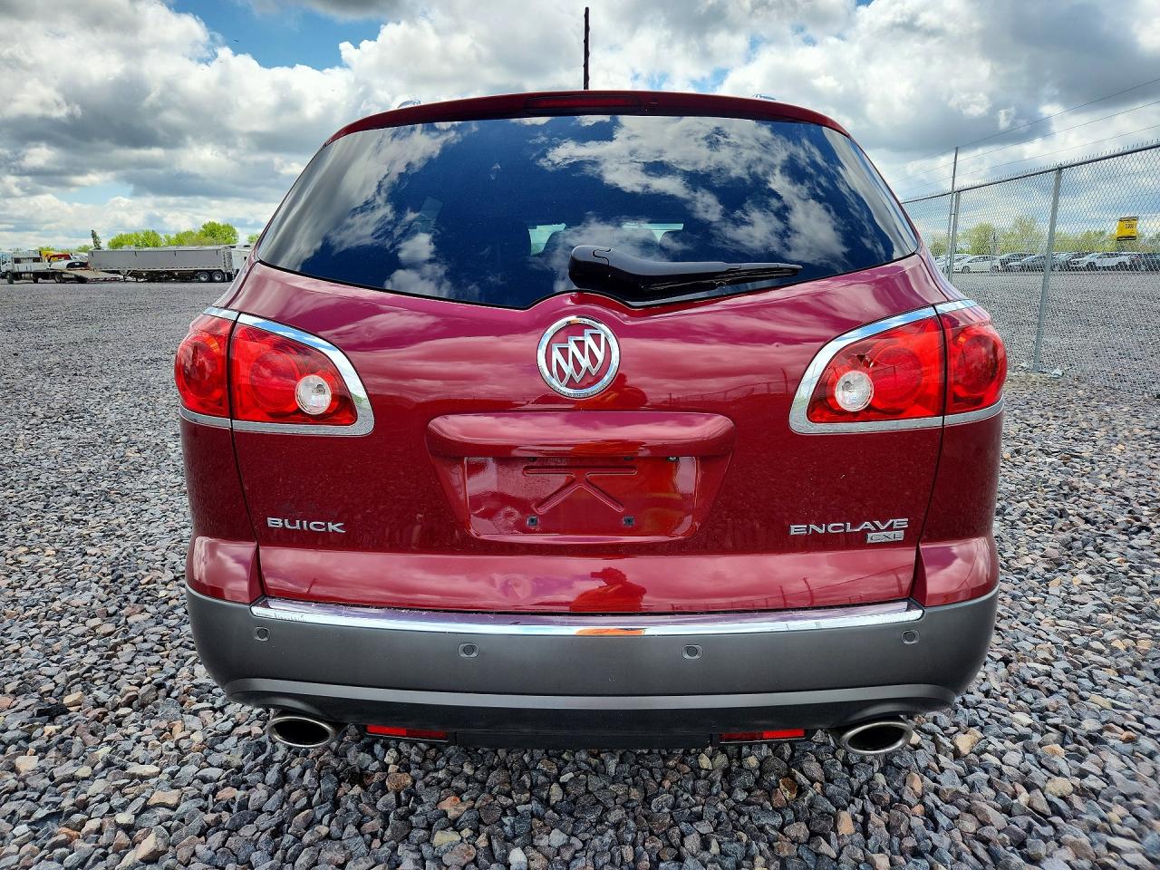 2011 BUICK ENCLAVE CXL photo 16