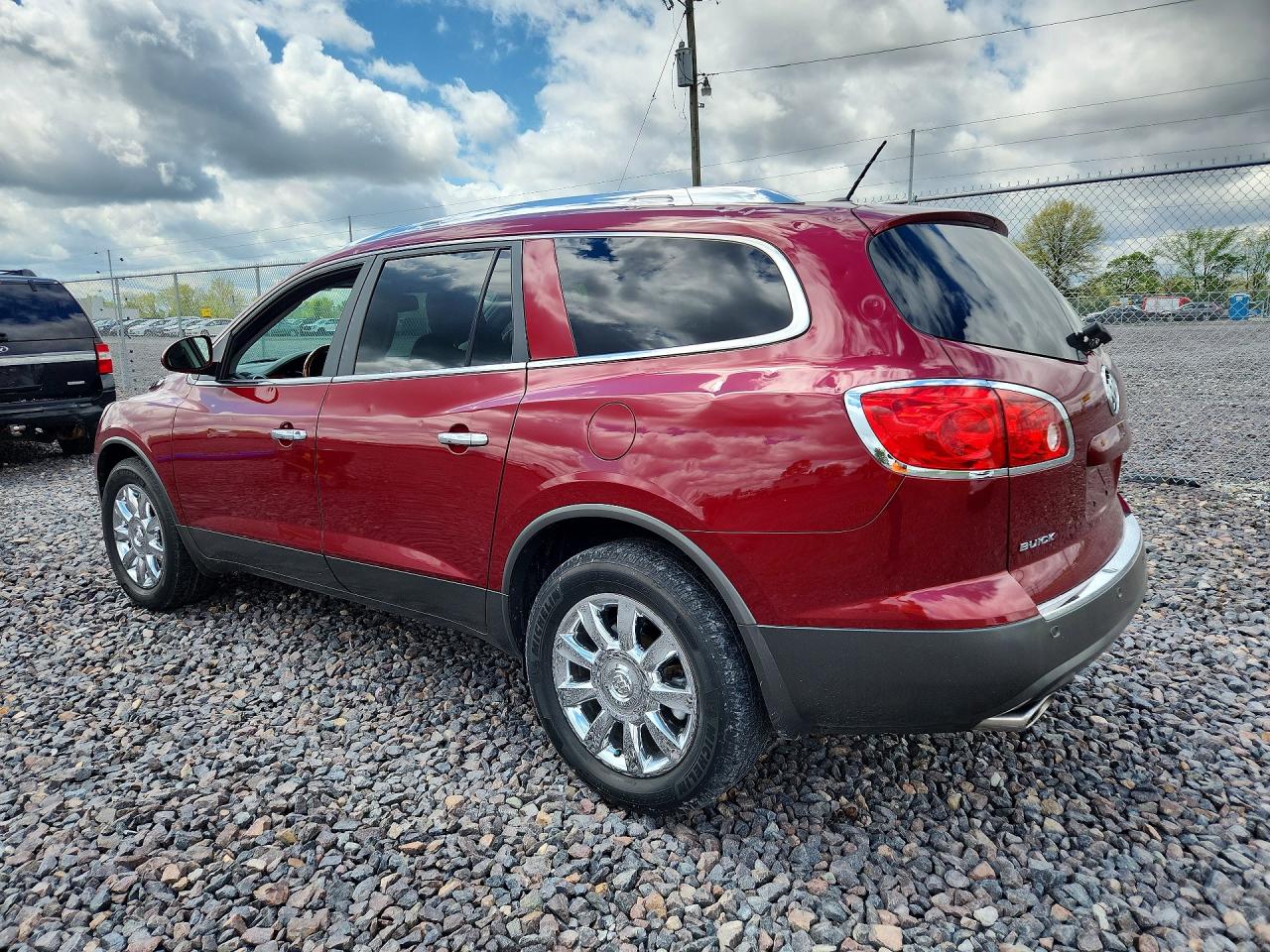 2011 BUICK ENCLAVE CXL photo 4