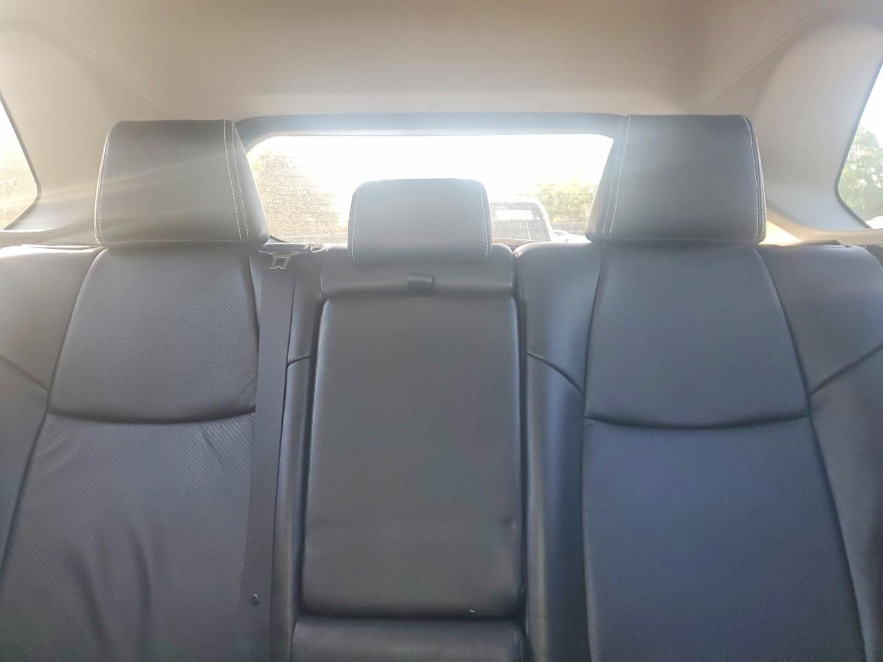 2022 TOYOTA RAV4 XLE photo 19