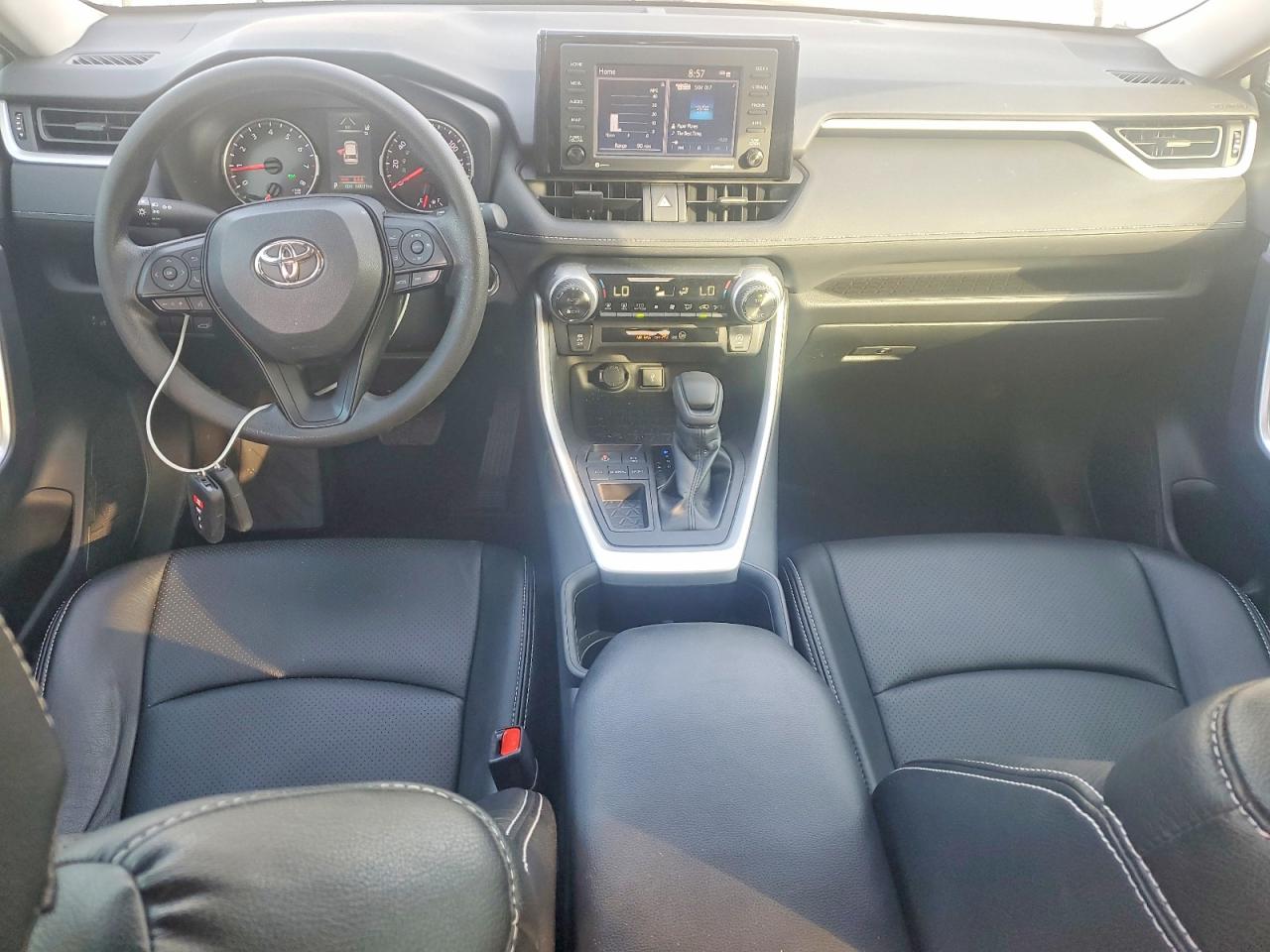 2022 TOYOTA RAV4 XLE photo 15