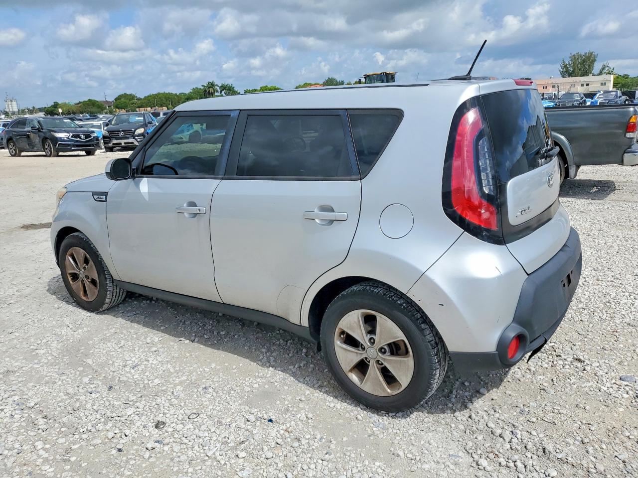 2015 KIA SOUL BASE photo 4
