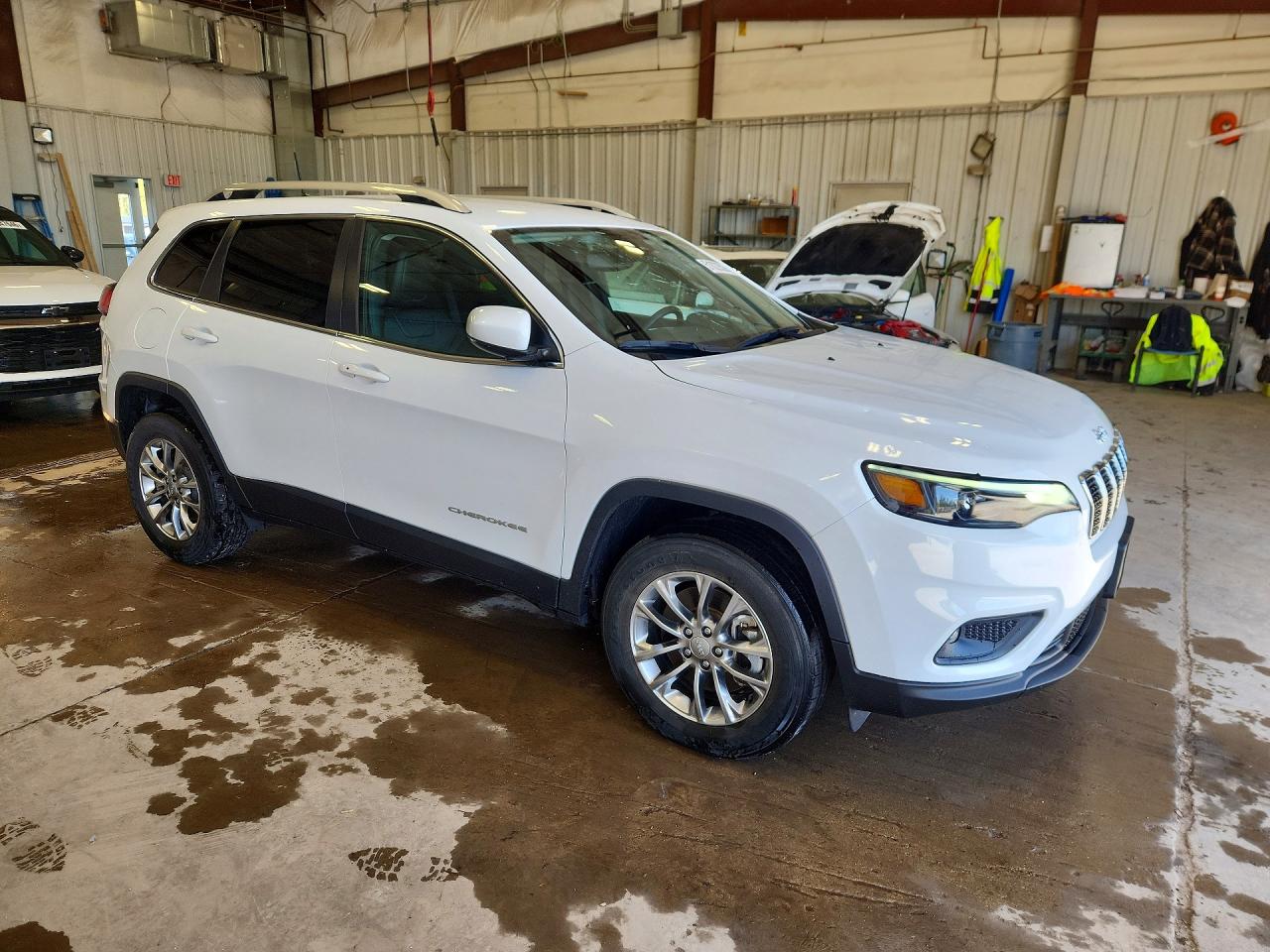 2021 JEEP CHEROKEE LATITUDE LUX photo 4