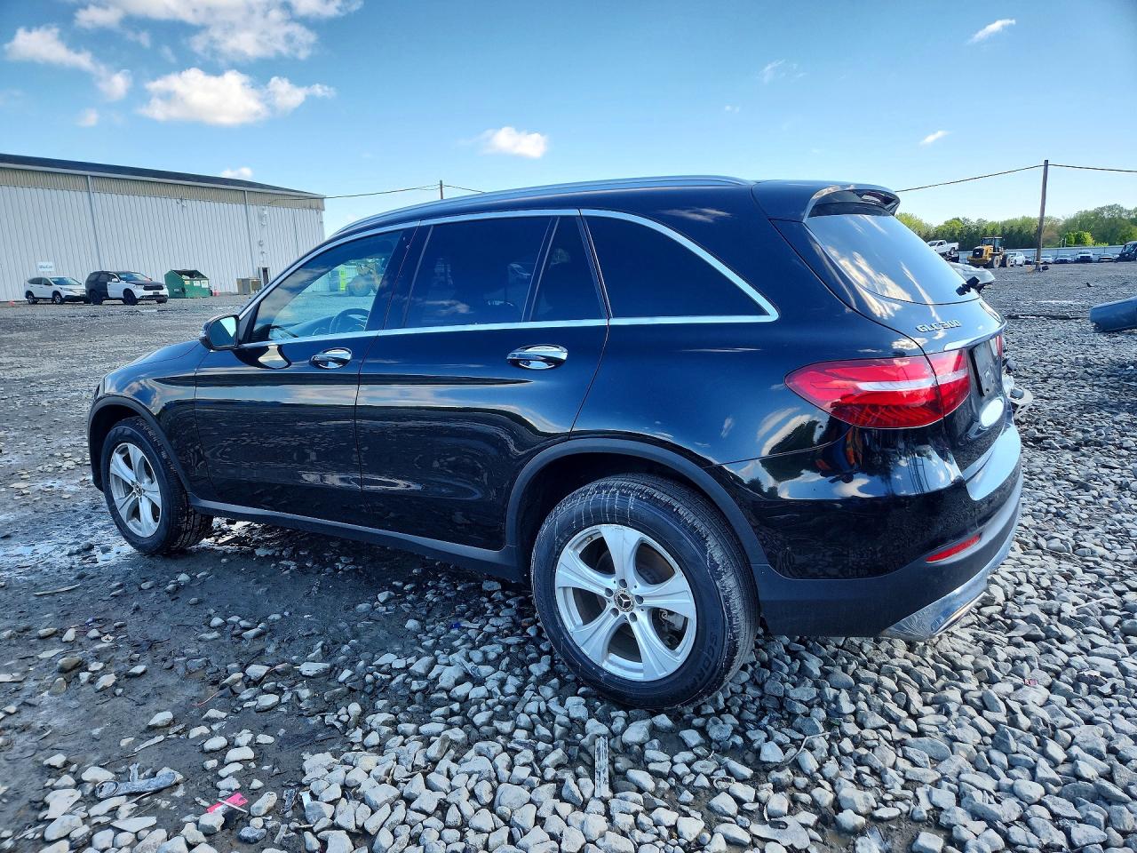 2018 MERCEDES-BENZ GLC 300 4MATIC photo 3