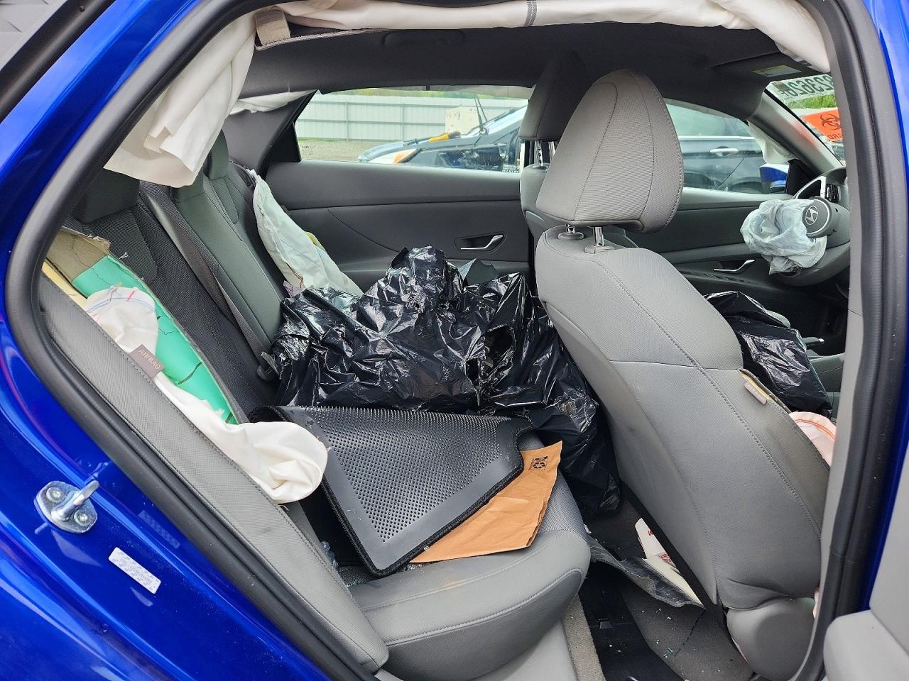 2024 HYUNDAI ELANTRA SE photo 19