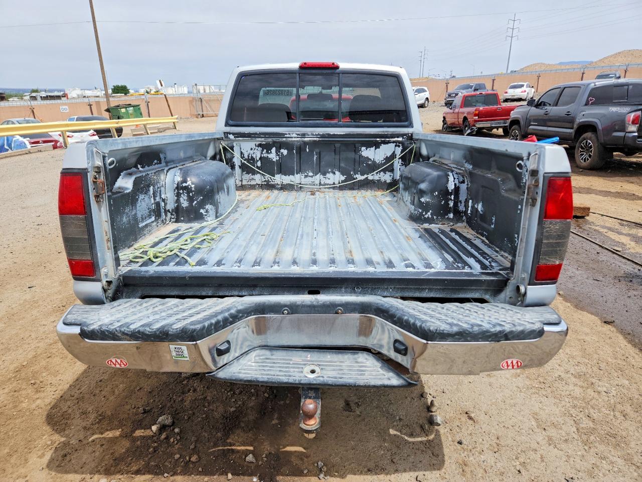 2000 NISSAN FRONTIER XE-V6 photo 16