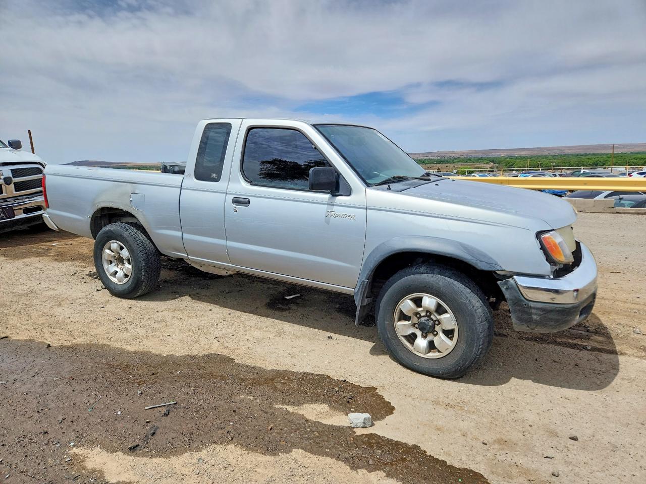 2000 NISSAN FRONTIER XE-V6 photo 10
