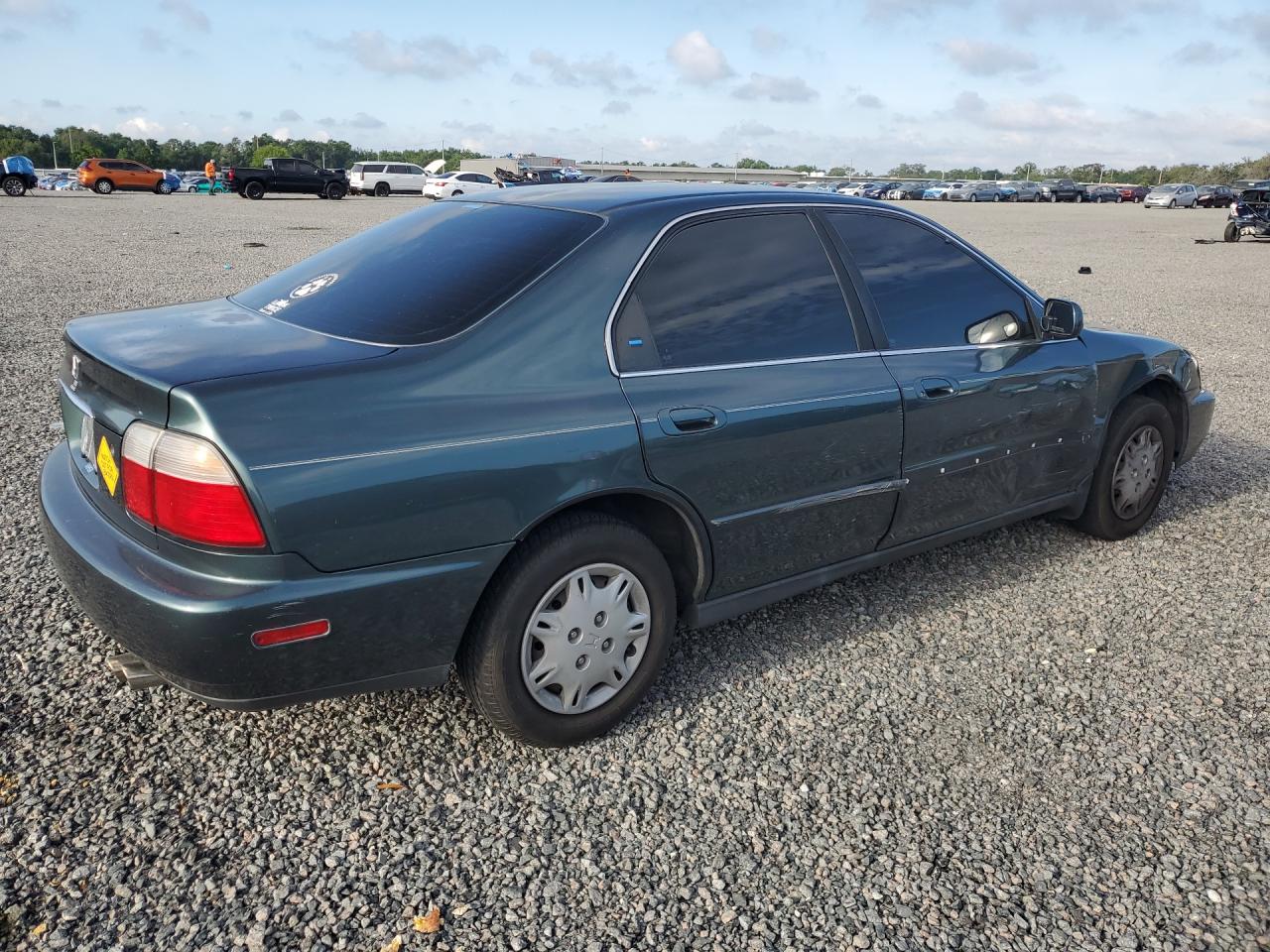1997 HONDA ACCORD VALUE photo 5