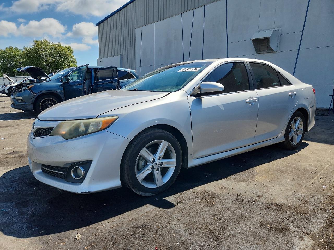 2013 TOYOTA CAMRY