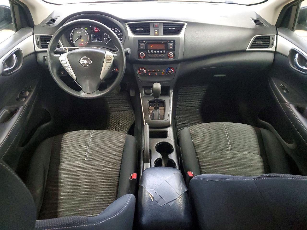 2016 NISSAN SENTRA S photo 8