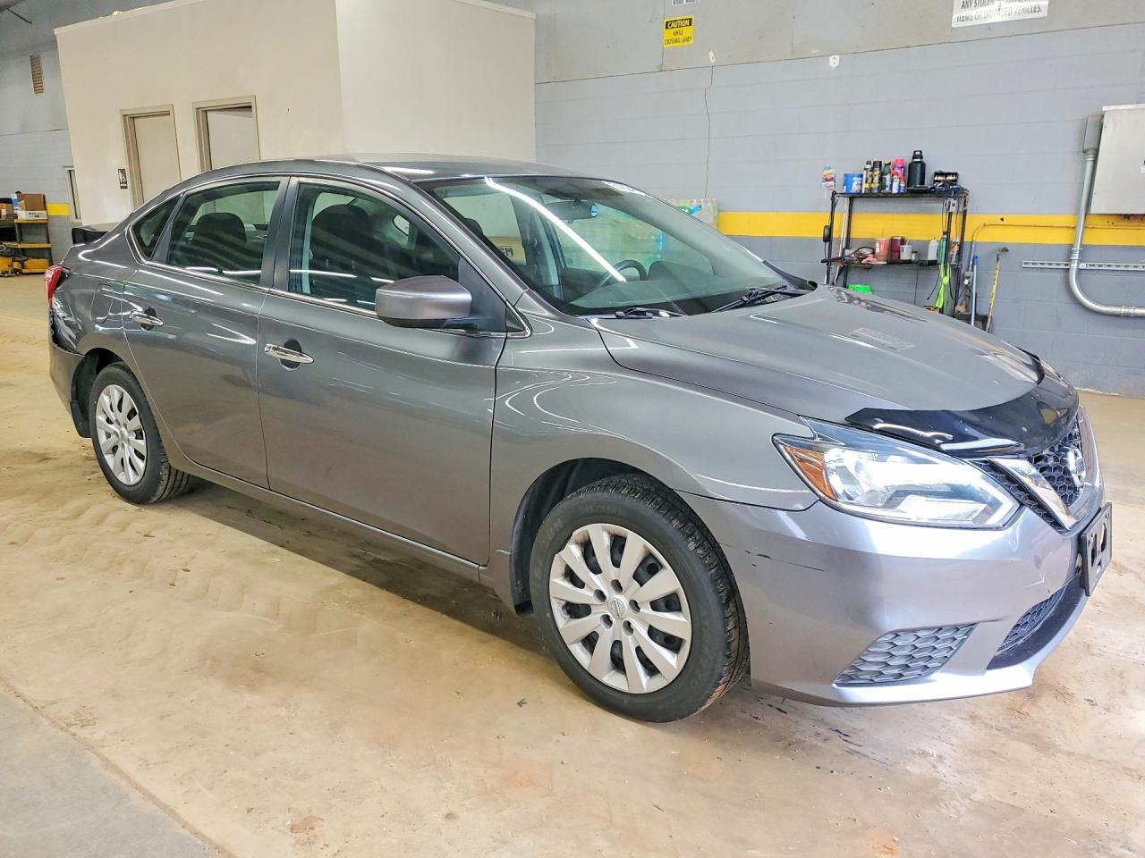 2016 NISSAN SENTRA S photo 4
