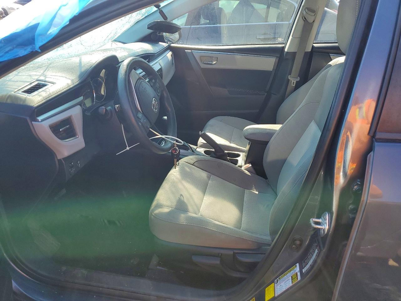 2016 TOYOTA COROLLA LE photo 19