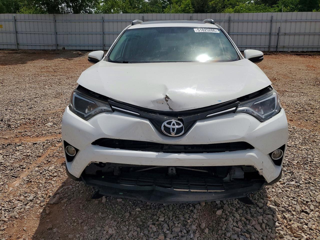 2016 TOYOTA RAV4 XLE photo 13
