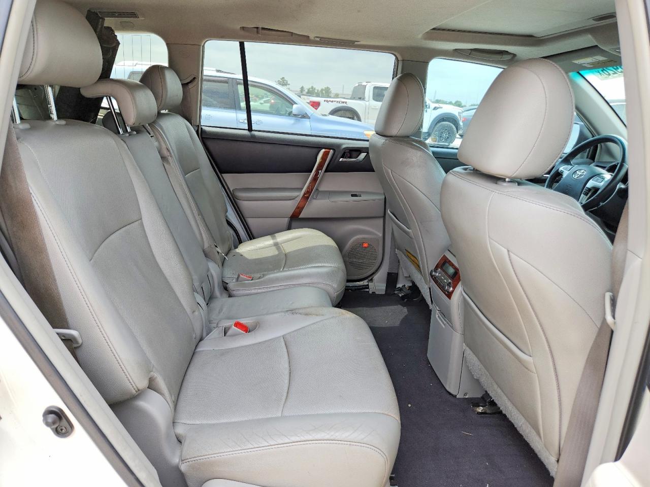 2013 TOYOTA HIGHLANDER LIMITED photo 28