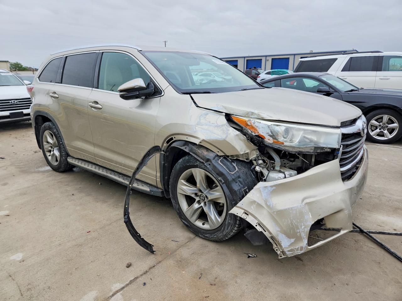 2016 TOYOTA HIGHLANDER LIMITED photo 7