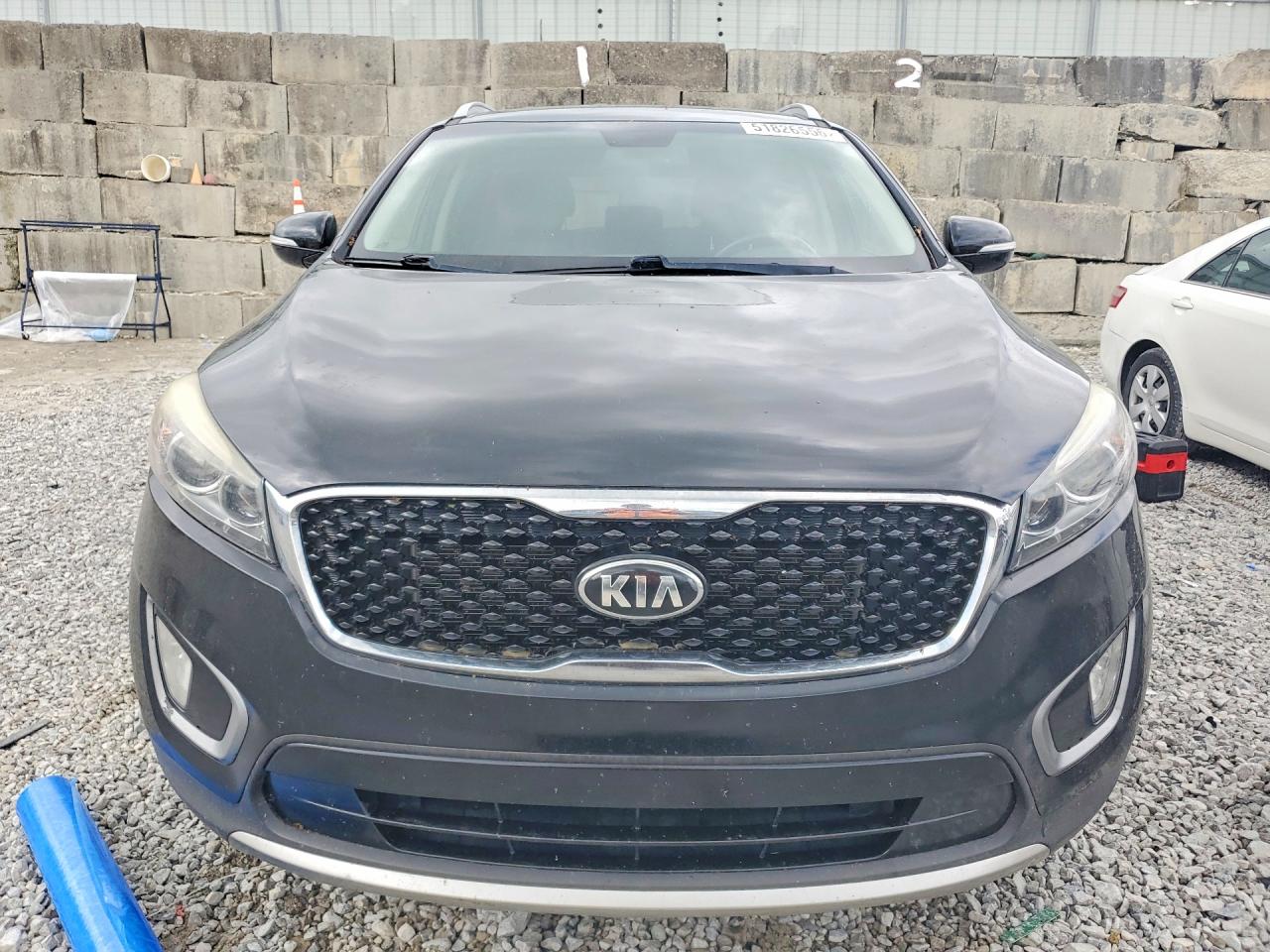 2017 KIA SORENTO EX photo 9