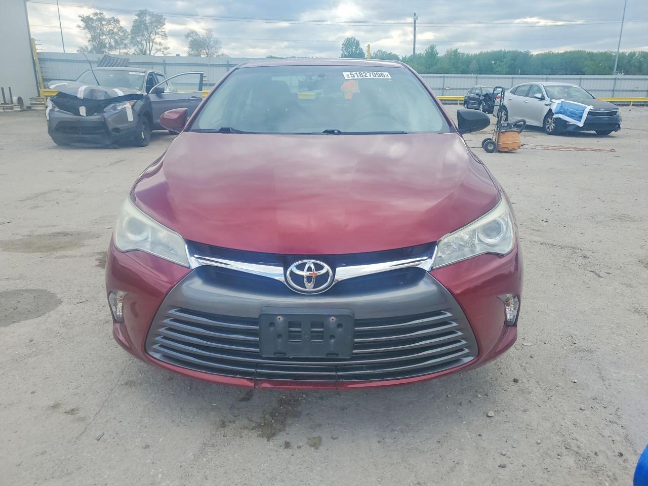 2016 TOYOTA CAMRY LE photo 5