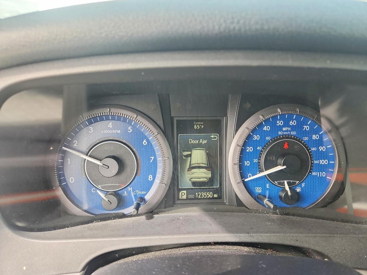 2020 TOYOTA SIENNA LE photo 17