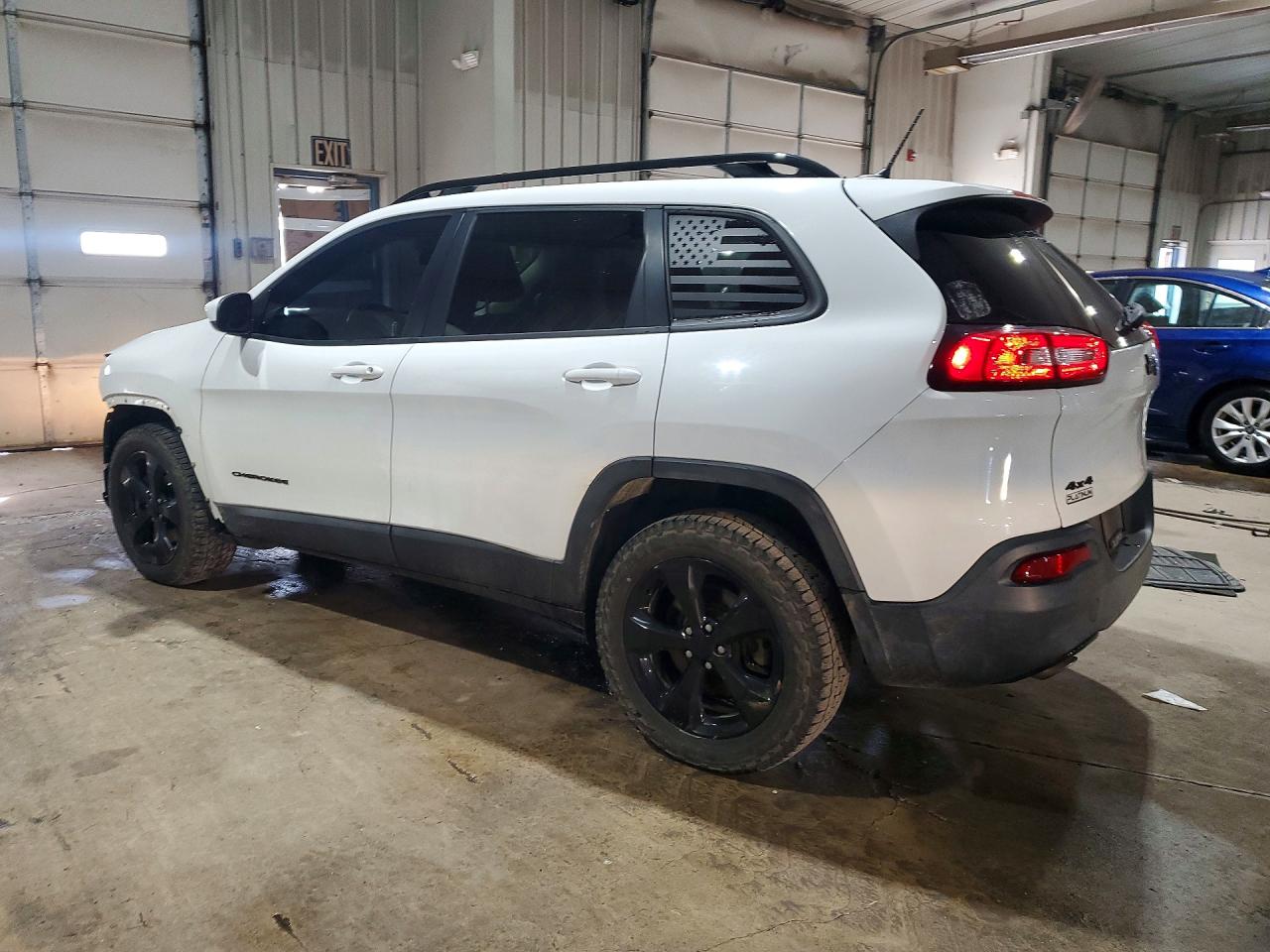 2015 JEEP CHEROKEE LATITUDE photo 3
