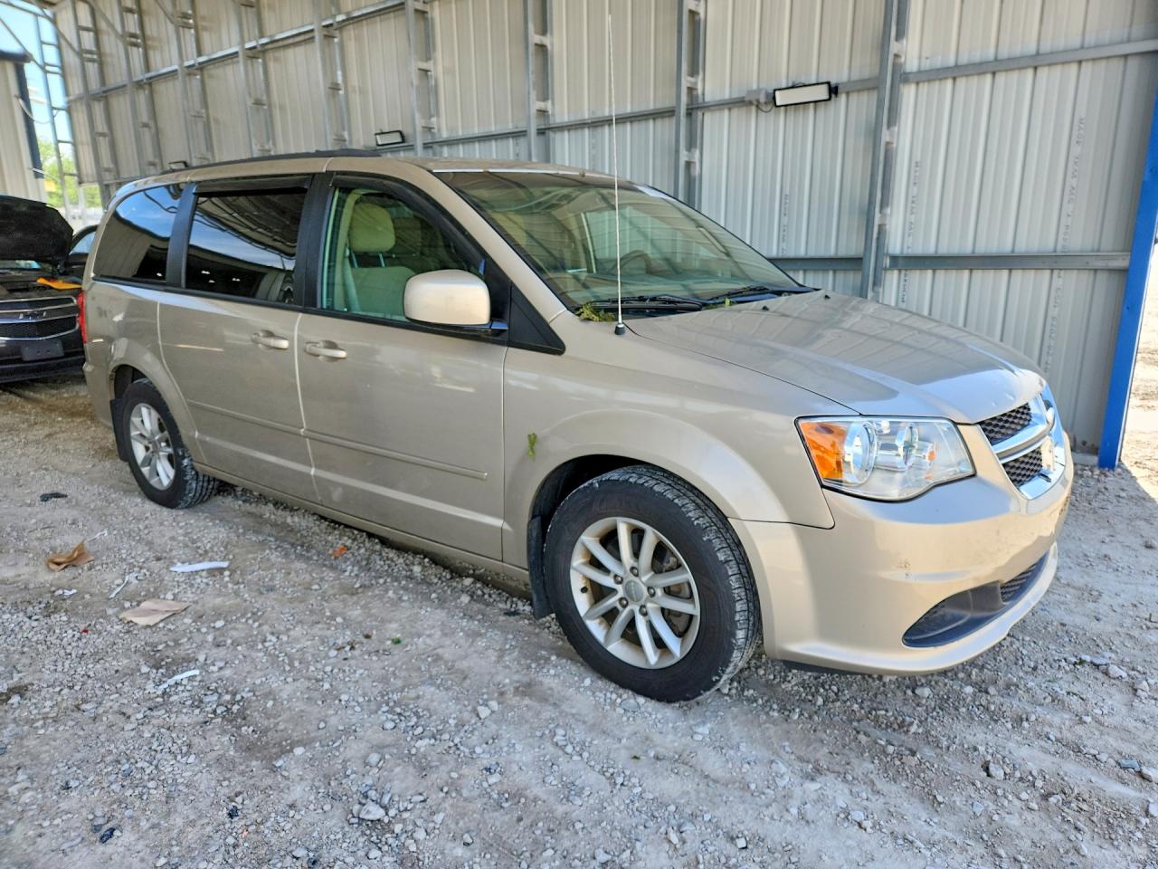 2015 DODGE GRAND CARAVAN SXT photo 4
