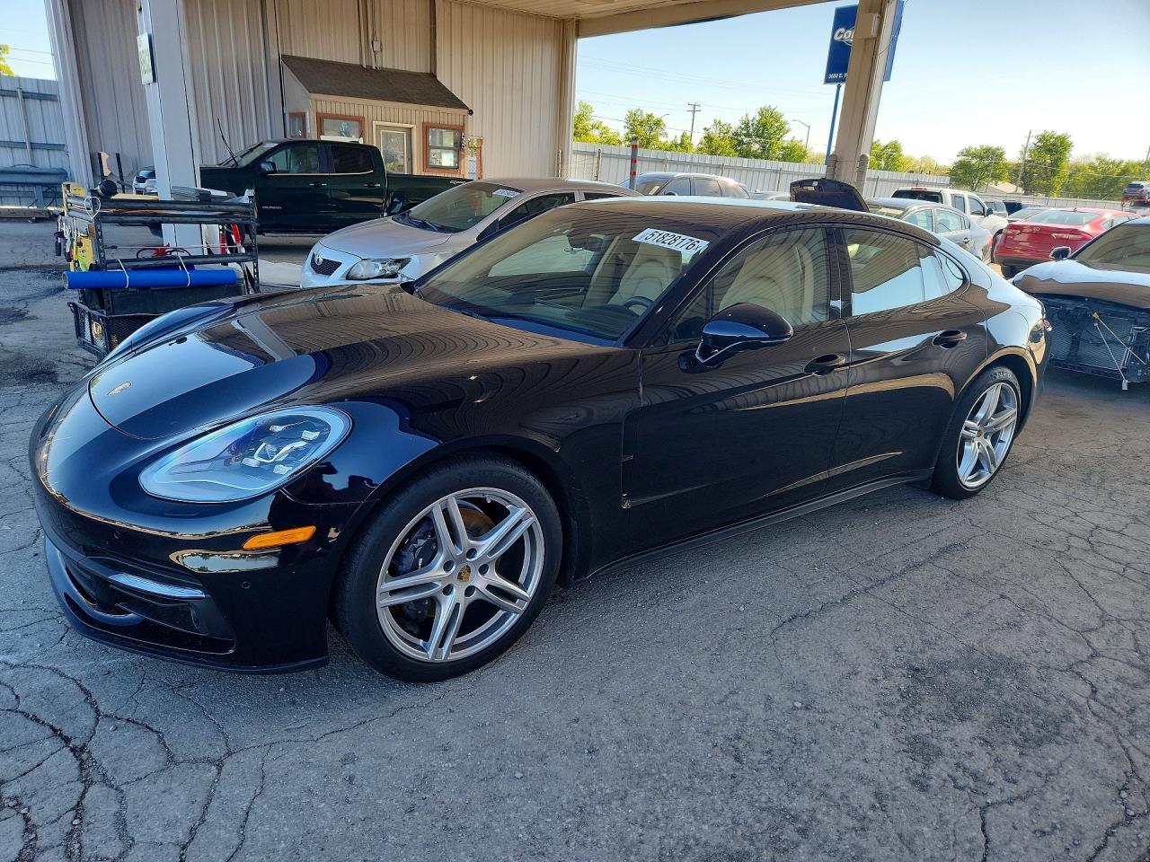 2018 PORSCHE PANAMERA