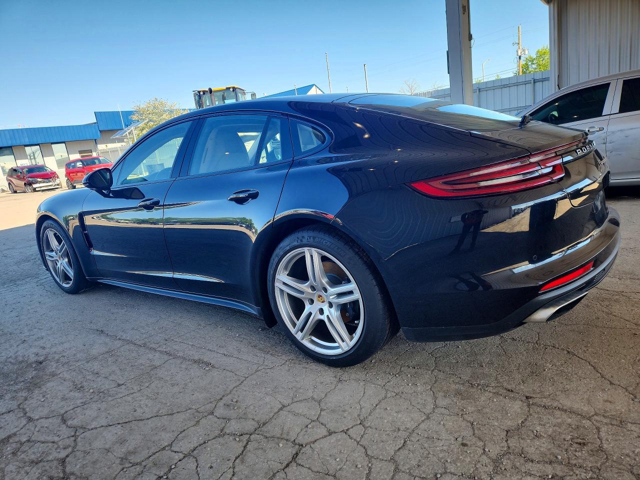 2018 PORSCHE PANAMERA 4 photo 4