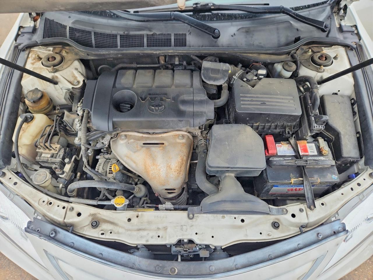 2011 TOYOTA CAMRY LE photo 21