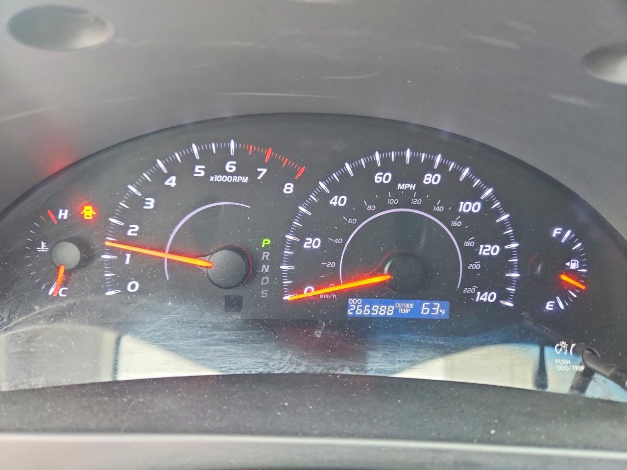 2011 TOYOTA CAMRY LE photo 17
