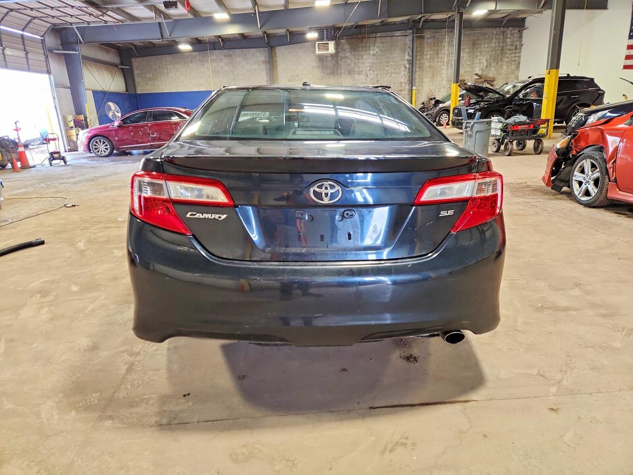 2012 TOYOTA CAMRY SE photo 6