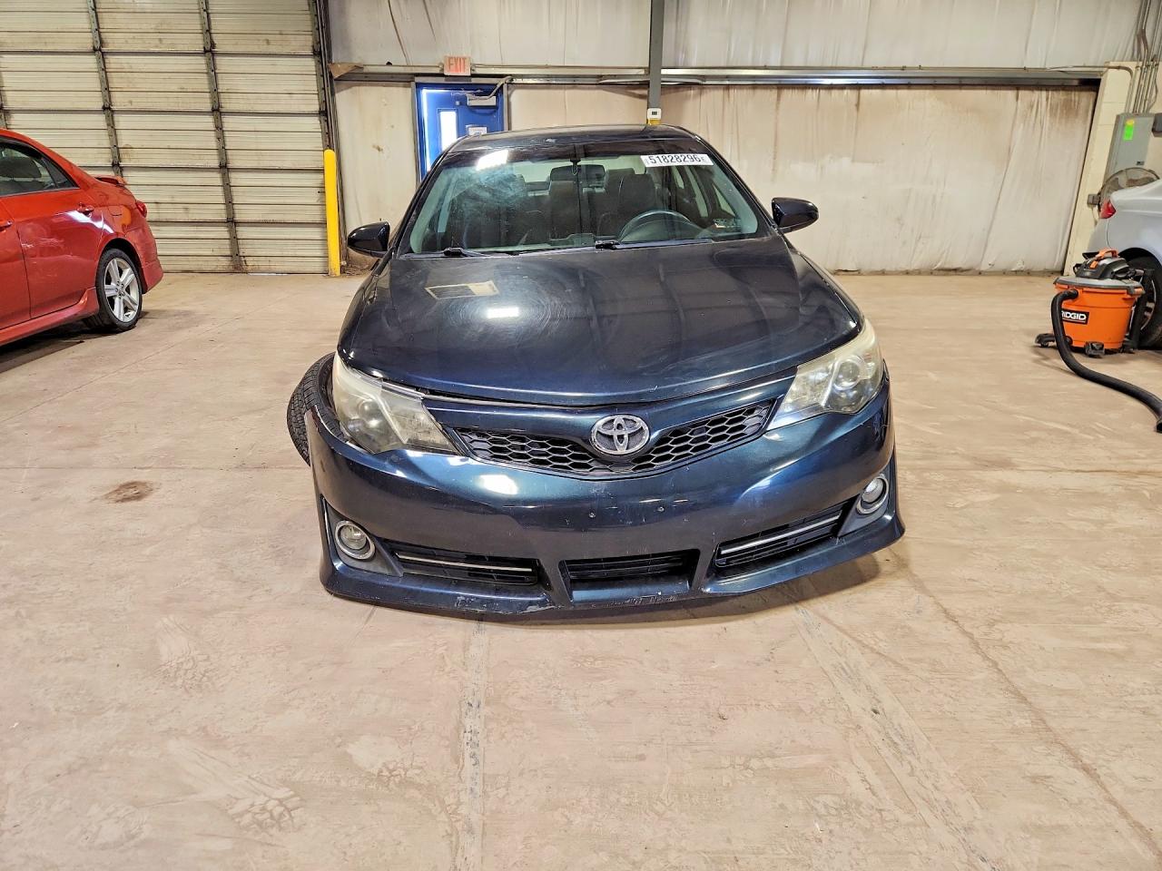 2012 TOYOTA CAMRY SE photo 5