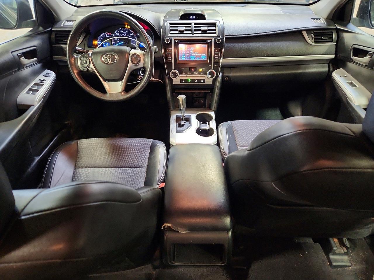 2012 TOYOTA CAMRY SE photo 8