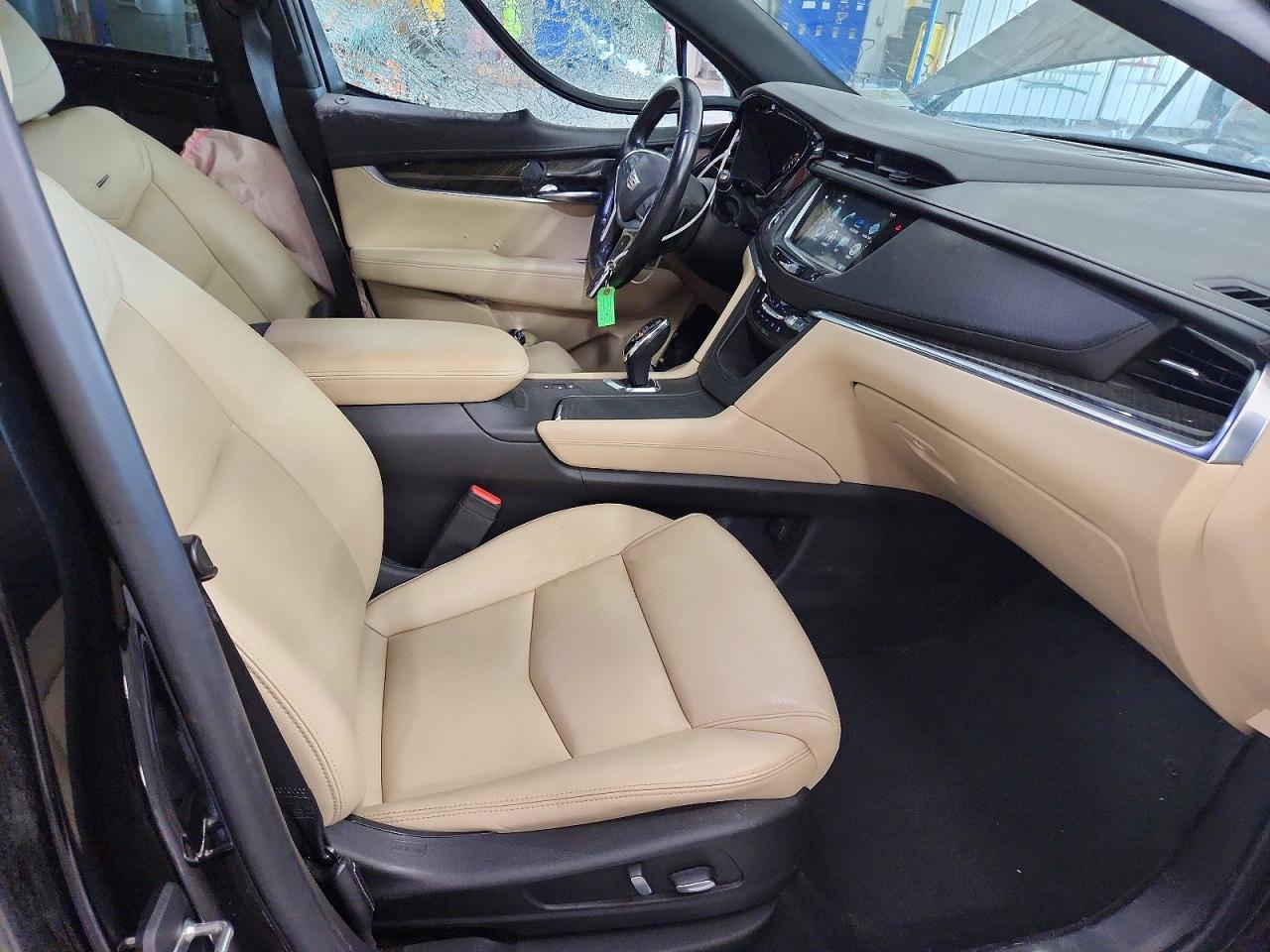 2019 CADILLAC XT5 photo 13