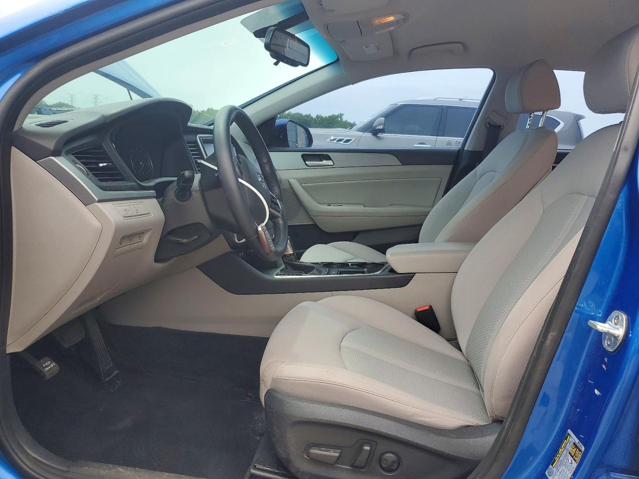 2018 HYUNDAI SONATA SEL photo 19