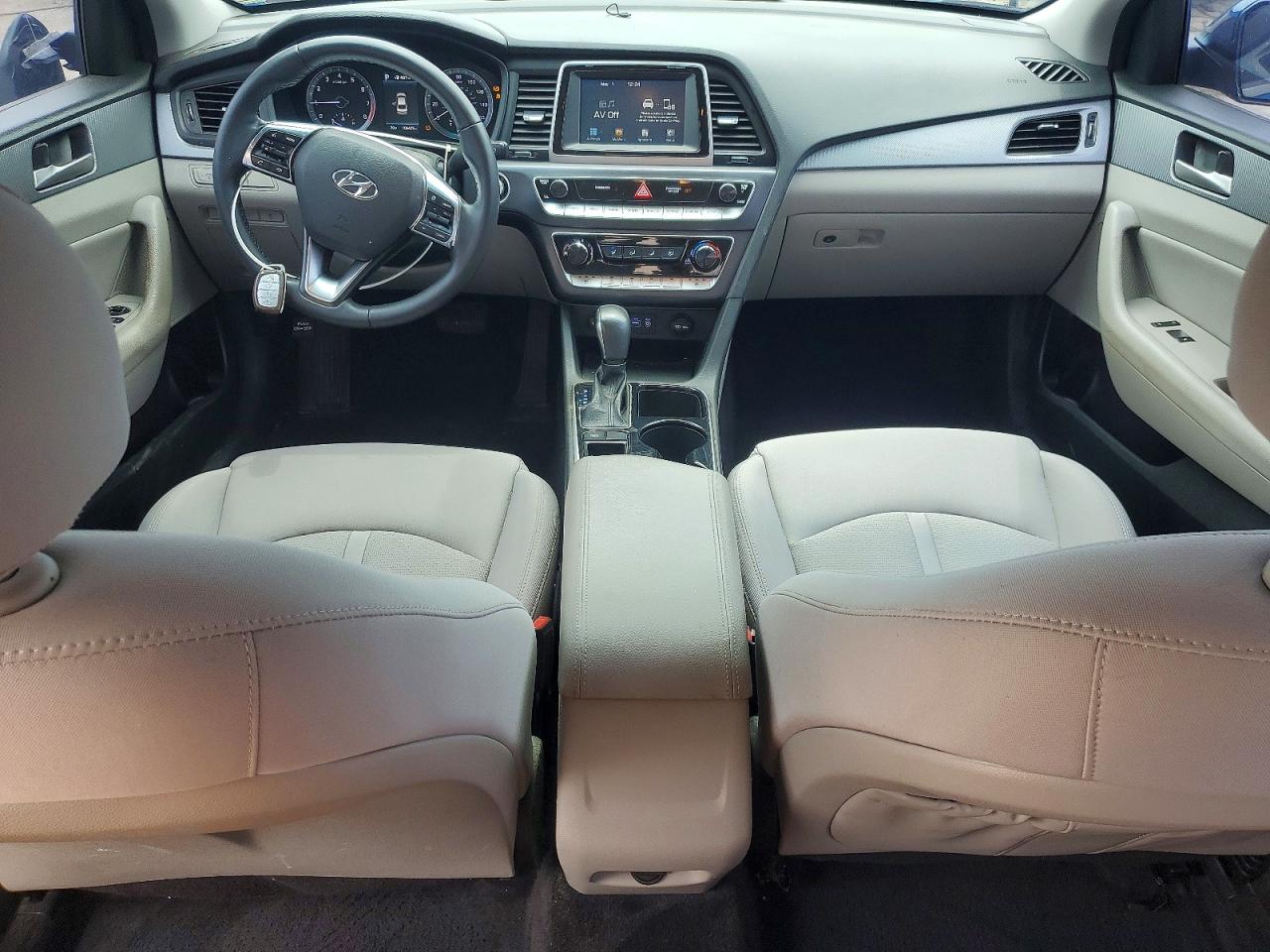 2018 HYUNDAI SONATA SEL photo 22