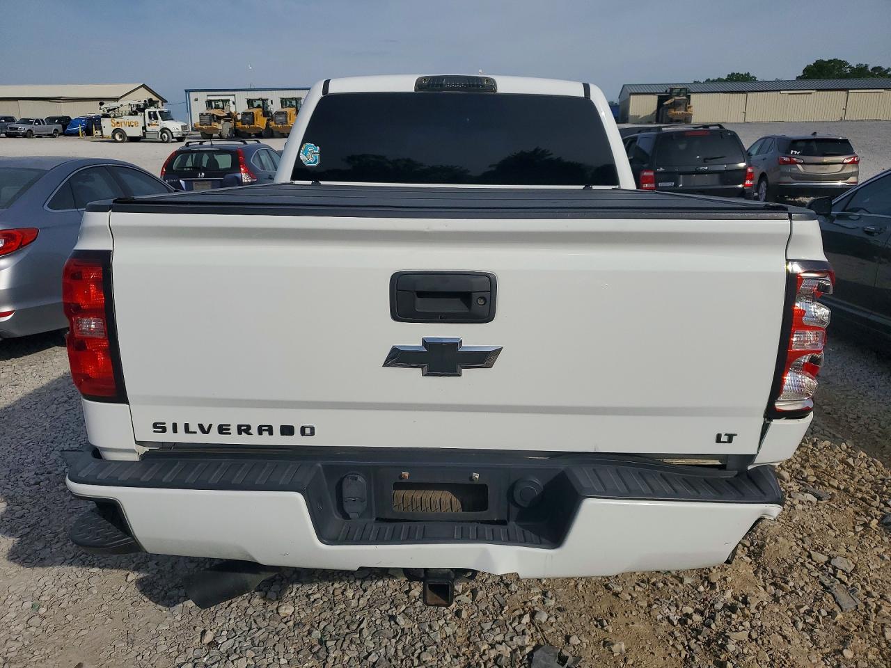 2016 CHEVROLET SILVERADO K1500 LT photo 11