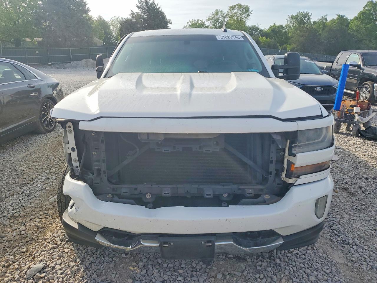2016 CHEVROLET SILVERADO K1500 LT photo 9