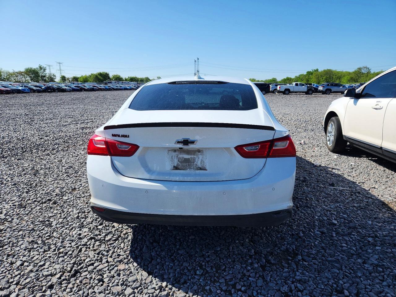 2018 CHEVROLET MALIBU LT photo 6